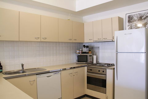 WESTEND CBD PERTH-ULTIMATE LOCATION - Accommodation Gladstone 9