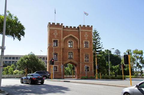 WESTEND CBD PERTH-ULTIMATE LOCATION - Accommodation Gladstone 24