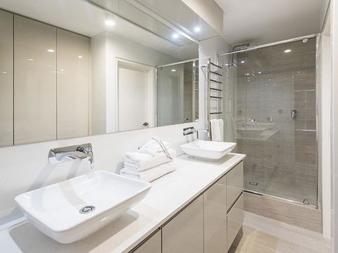 South Perth Deluxe Apartment - Accommodation Gladstone 20
