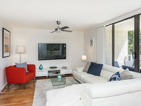 South Perth Deluxe Apartment - Accommodation Gladstone 6