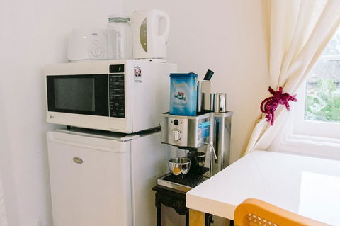 Garden Studio In Cottesloe - Accommodation Gladstone 4