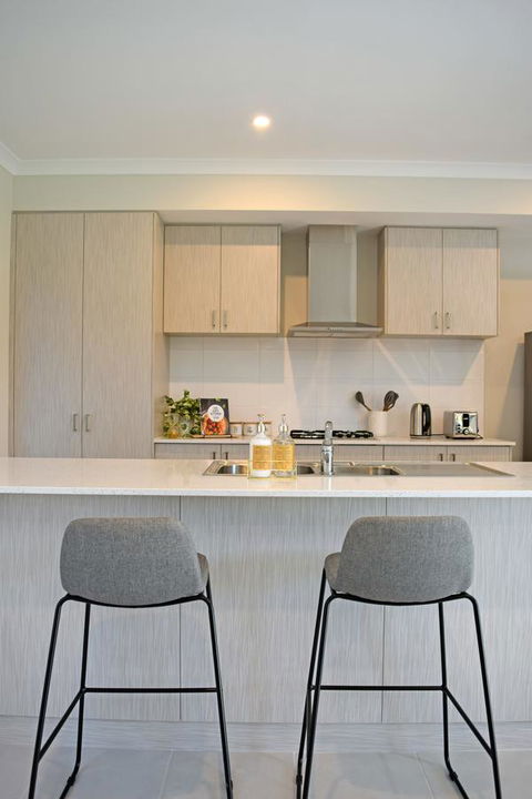 The Kingsleyâ€™s Place â€“ Piara Waters - Accommodation Gladstone 2