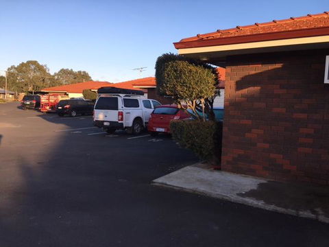 Donnybrook Motel - Accommodation Gladstone 0
