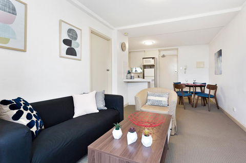 South Perth Executive Apartment - Accommodation Gladstone 2
