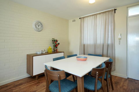 Freo Apartment - Accommodation Gladstone 3