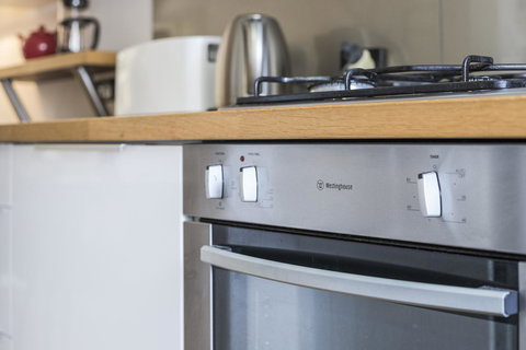 Gorgeous 26 1 Bed Designer Fitout Perfect Location - Accommodation Gladstone 22