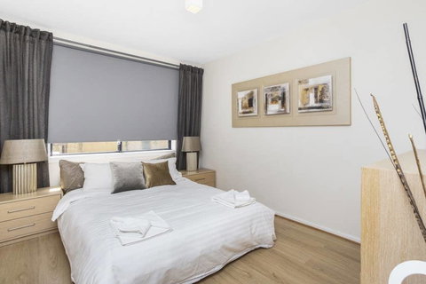Gorgeous 26 1 Bed Designer Fitout Perfect Location - Accommodation Gladstone 31