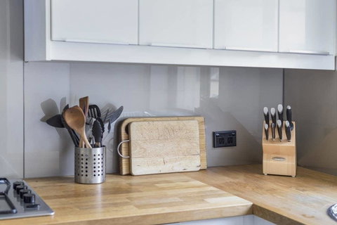 Gorgeous 26 1 Bed Designer Fitout Perfect Location - Accommodation Gladstone 33