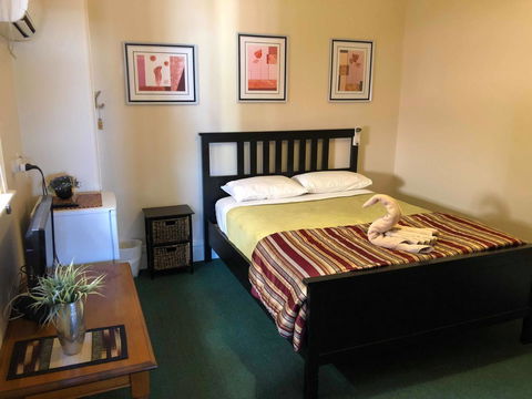 Junction Hotel Moora - Accommodation Gladstone 5