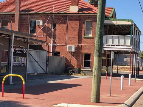 Junction Hotel Moora - Accommodation Gladstone 4