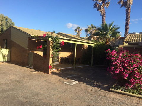 Wildsights Villas - Accommodation Gladstone 28