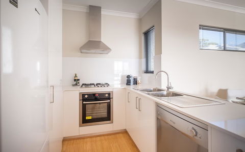 Woodlands Retreat - Accommodation Gladstone 6