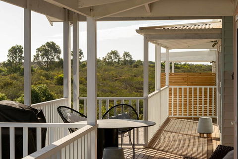 Blue Sky Escapes The Lookout Lancelin - Accommodation Gladstone 7