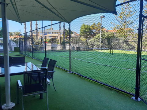 Scarborough - Oceanview 2 Bed, 2 Bathroom Apartment - Accommodation Gladstone 6