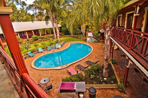Heritage Country Motel - Accommodation Gladstone 0