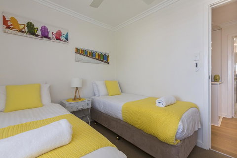 Cottesloe Beach Pines Apartment - Accommodation Gladstone 7