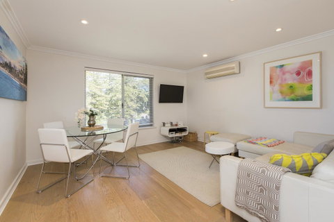 Cottesloe Beach Pines Apartment - Accommodation Gladstone 0
