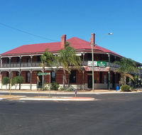 The Palace Hotel - Accommodation Gladstone