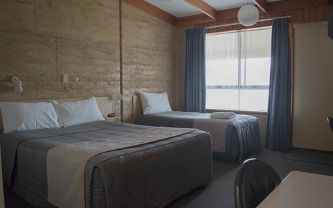 Hopetoun Motel & Chalet Village - Accommodation Gladstone 1