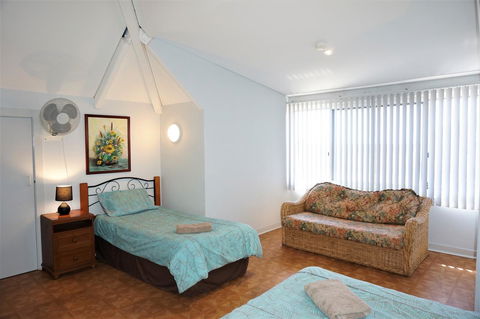 Osprey Holiday Village Unit 108 - Accommodation Gladstone 9