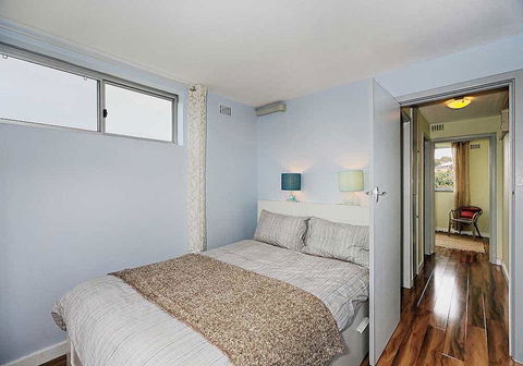 Panorama View Organic - Accommodation Gladstone 7