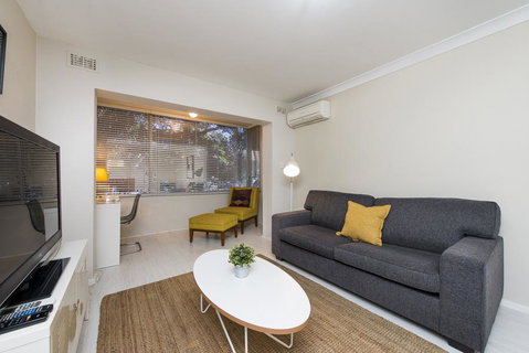 Townshend Rd - Accommodation Gladstone 41