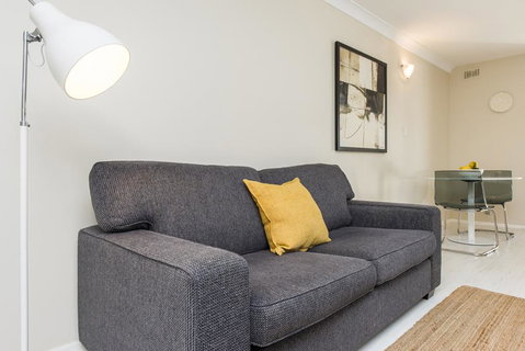 Townshend Rd - Accommodation Gladstone 43