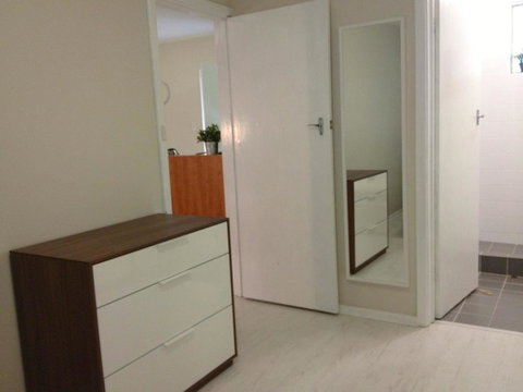 Townshend Rd - Accommodation Gladstone 15