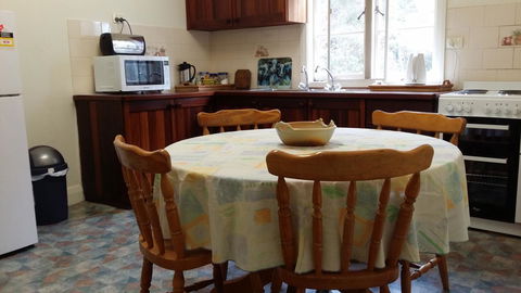 Woodlands Of Balingup Bush Cottages - Accommodation Gladstone 0