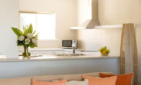 The Marina Hotel - Mindarie - Accommodation Gladstone 19
