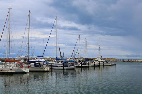 The Marina Hotel - Mindarie - Accommodation Gladstone 14