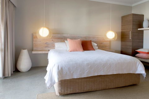 The Marina Hotel - Mindarie - Accommodation Gladstone 20