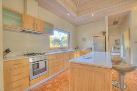 Moana Spa Villas - Prime Yallingup Location - Accommodation Gladstone 29
