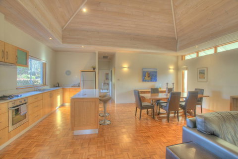 Moana Spa Villas - Prime Yallingup Location - Accommodation Gladstone 15