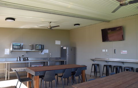 Norwesta Lifestyle Park - Accommodation Gladstone 5