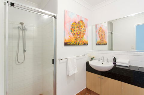 Windows On Pakenham - Accommodation Gladstone 11