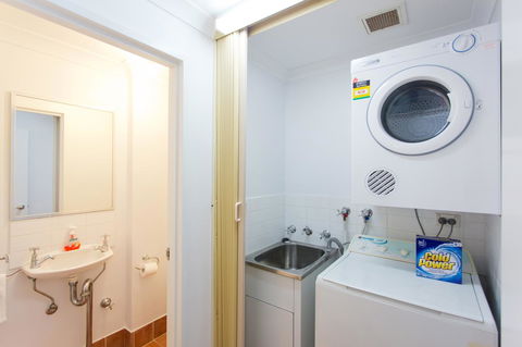 Windows On Pakenham - Accommodation Gladstone 15
