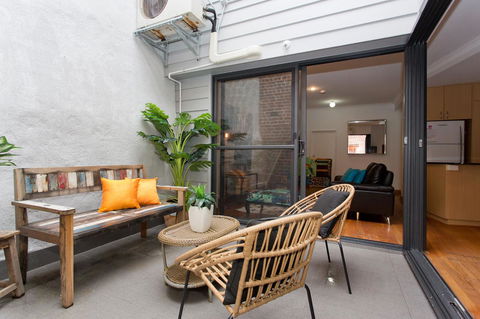 Windows On Pakenham - Accommodation Gladstone 4