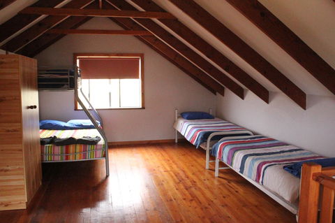 Kestrel Chalets - Accommodation Gladstone 9