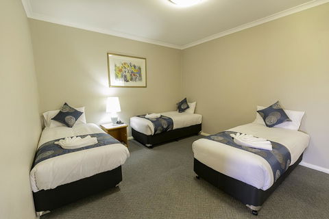 Esplanade Hotel Busselton - Accommodation Gladstone 2