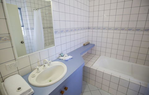 Esplanade Hotel Busselton - Accommodation Gladstone 16