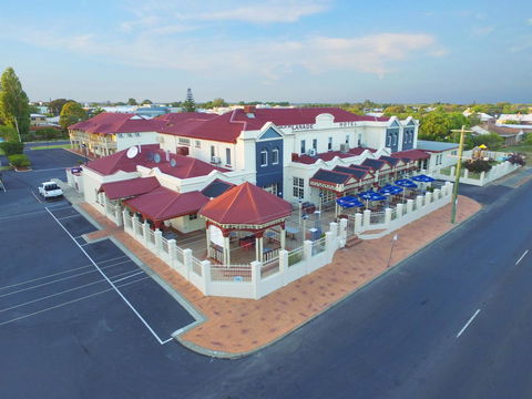 Esplanade Hotel Busselton - Accommodation Gladstone 13