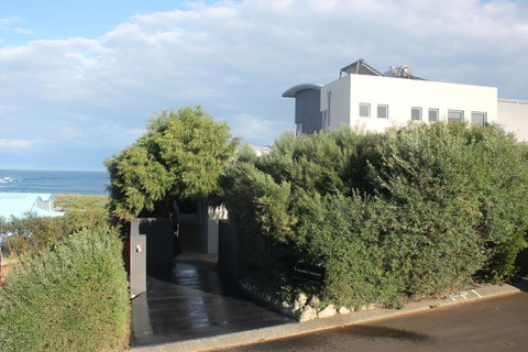 Aquatic Visions - Accommodation Gladstone 0
