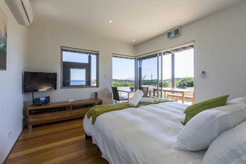 Aquatic Visions - Accommodation Gladstone 27