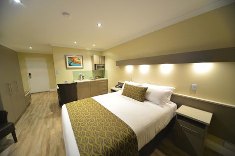 Bentley Motel - Accommodation Gladstone 0