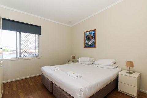 Scarborough Apartments - Accommodation Gladstone 3