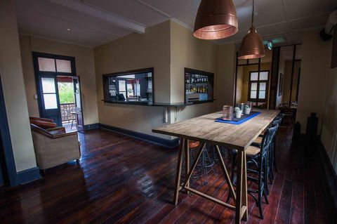 Beadon Bay Hotel - Accommodation Gladstone 15
