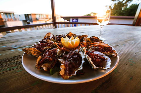 Beadon Bay Hotel - Accommodation Gladstone 23