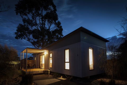 Swansea Beach Chalets - Accommodation Gladstone 32