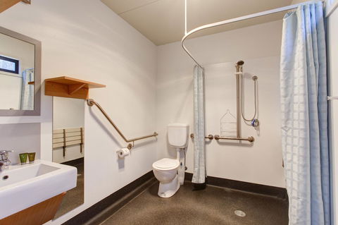 Swansea Beach Chalets - Accommodation Gladstone 30